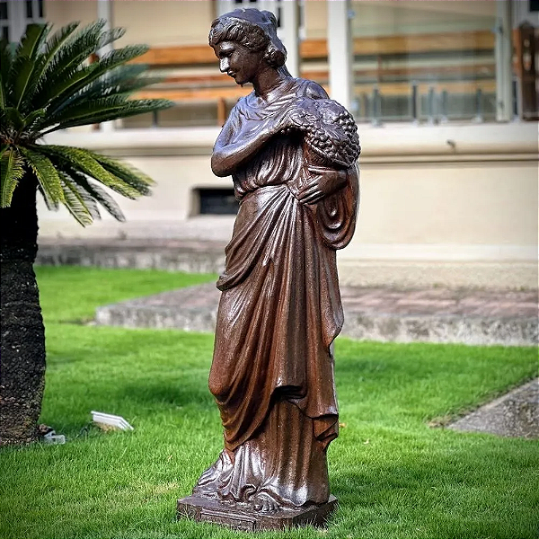 Escultura do Tempo Outono