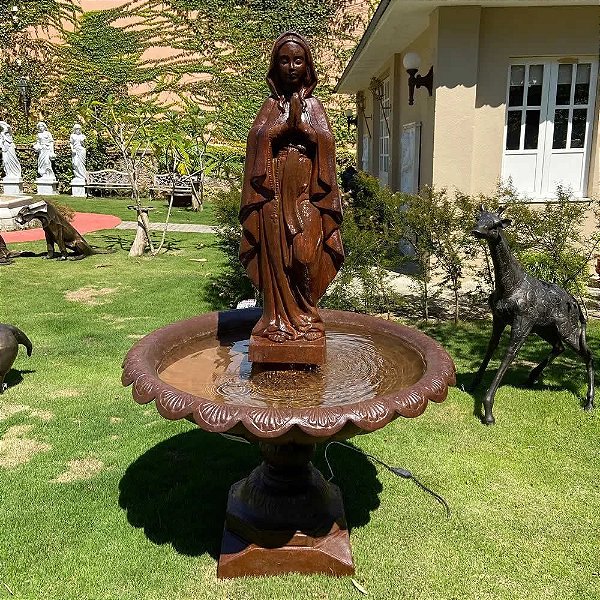 Fonte Nossa Senhora de Lourdes