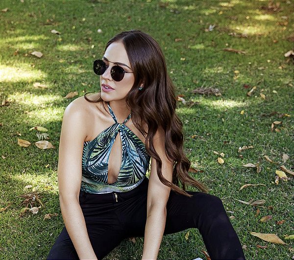 BLUSA CROPPED COM ESTAMPA FOLHAGEM