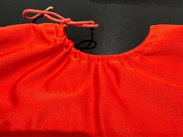 BODY COM ALÇAS FINAS E ABERTURA LATERAL - LARANJA