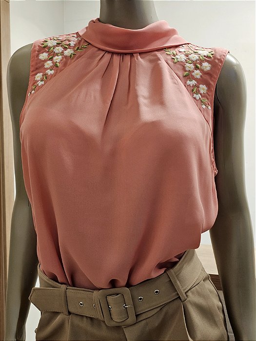 Blusa regata rosê bordada 🩷