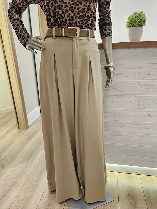 Calça pantalona cor areia ♡