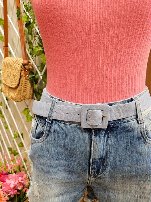 Cinto couro azul claro fivela quadrada