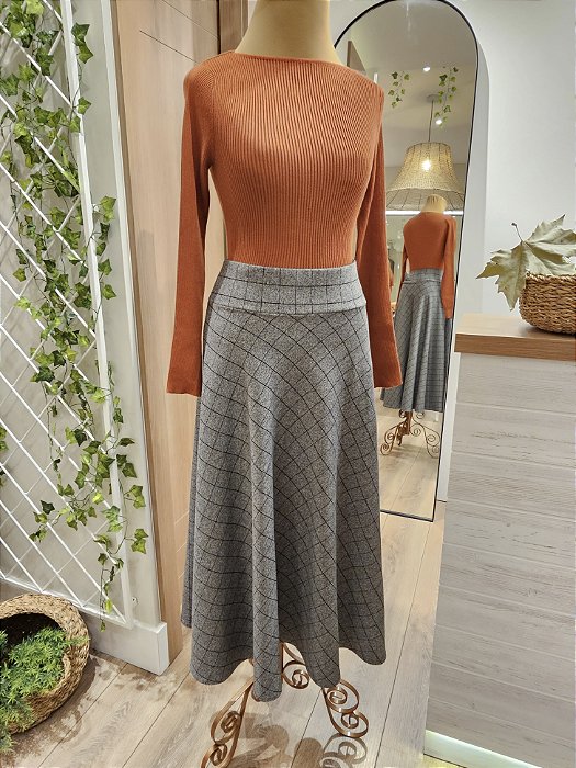 Saia midi malha flanelada cor grafite