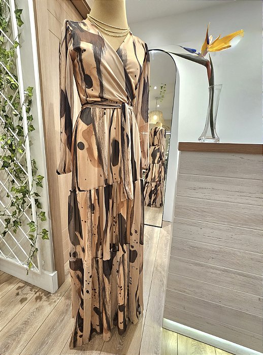 Vestido longo tule estampado terroso