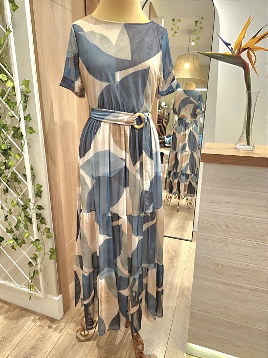 Vestido longo tule manga curta estampado azul