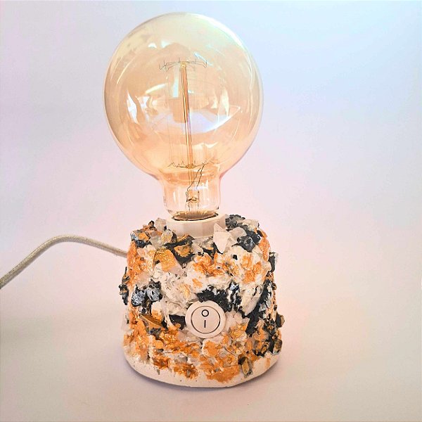 Luminária Fúria e Paz - Bunmi