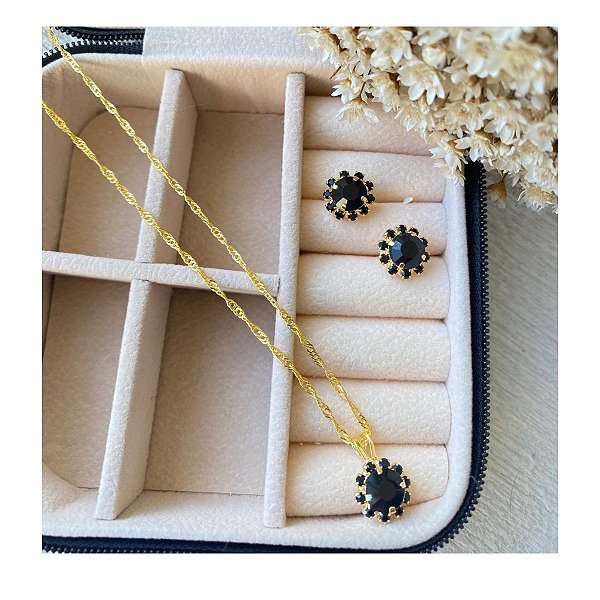 Conjuto Brincos e Colar Pedra Negra com Strass Folheado a Ouro