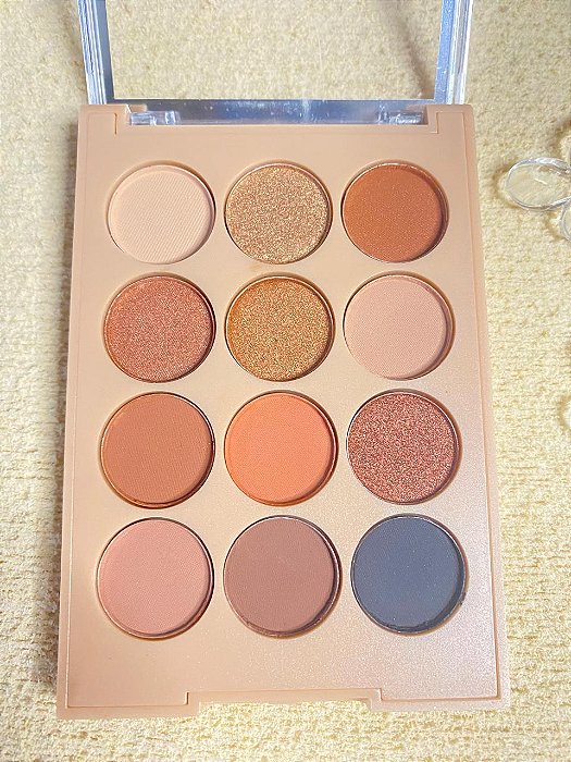 Paleta de Sombras Lua e Neve