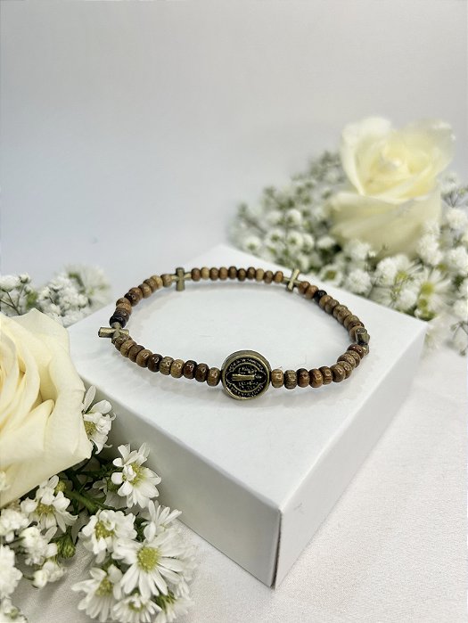 Pulseira mini terço com medalha de São Bento - Marrom
