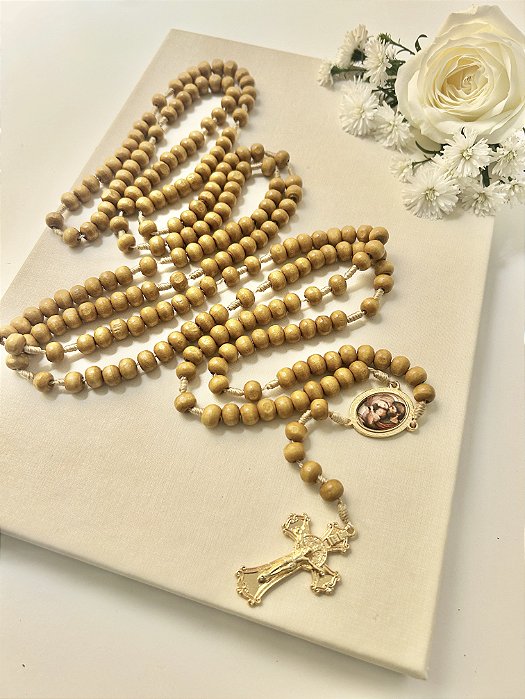 Rosário Sagrada Família em Madeira