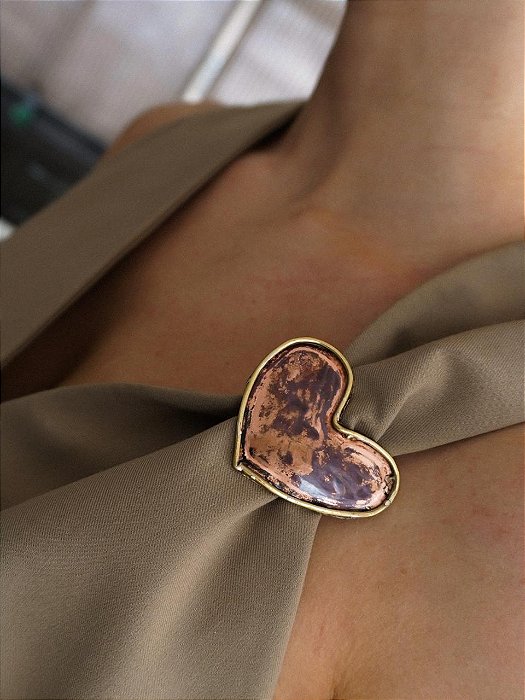 Broche Core