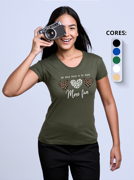 T-shirt Feminina "3 Corações"