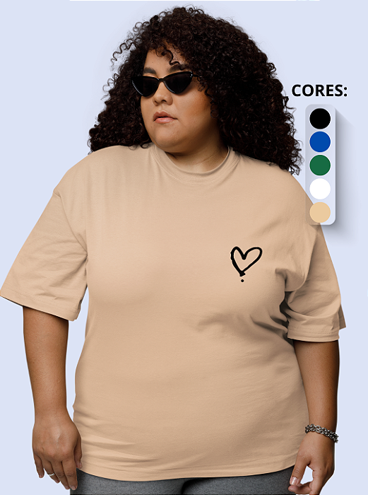 T-shirt Plus Size Feminina "Coração vazado"
