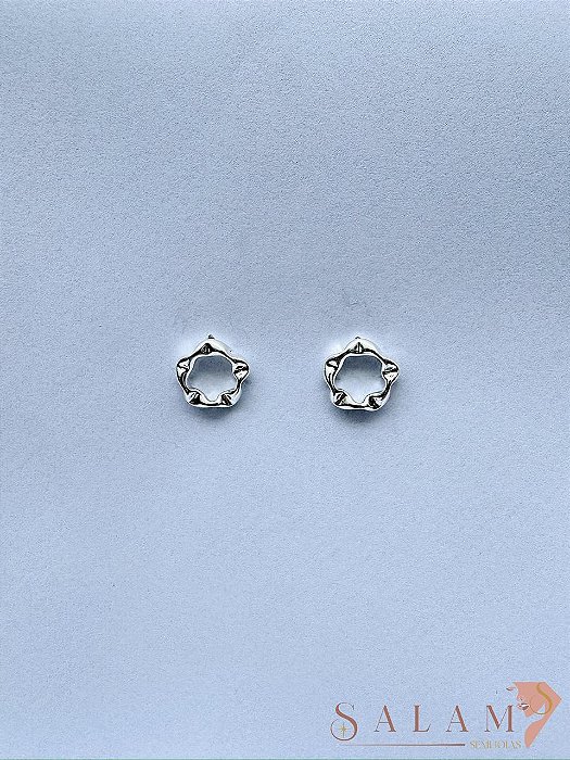 Brinco redondo ondulado