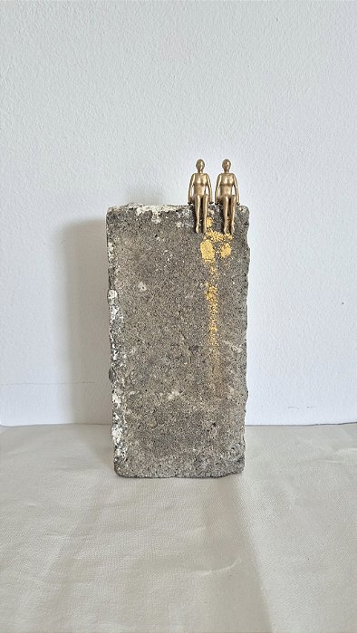 pegadas de quem somos | brotei do concreto | obra única
