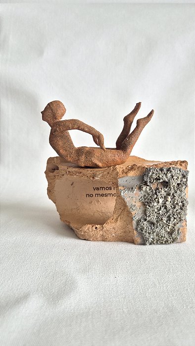 vamos nadar? | obra única | telha, teto, afeto