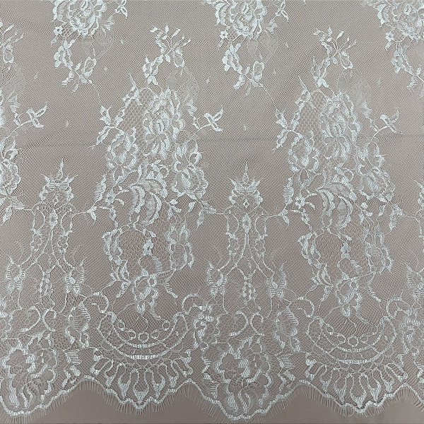 Renda Chantilly 40006 Branca - valor referente peça de 3 metros