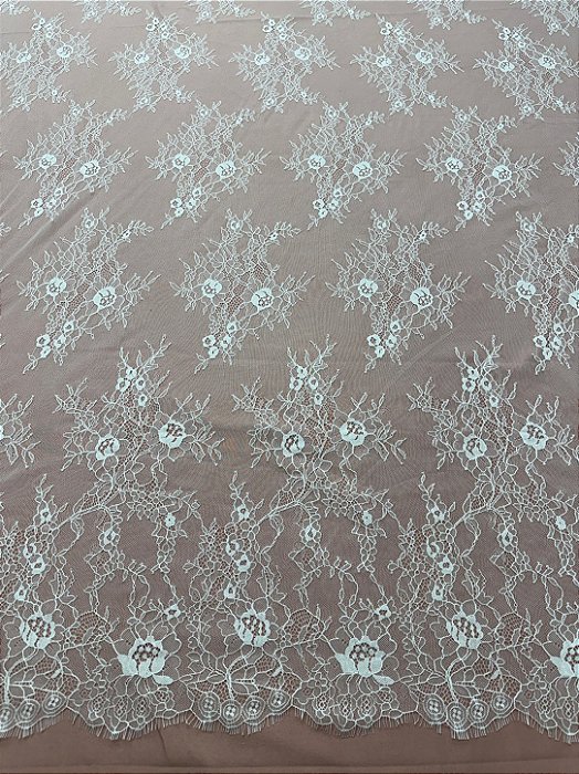 Renda Chantilly 9866 Branco - valor referente peça de 3 metros