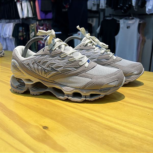 MIZUNO WAVE PROPHECY LS DESERT