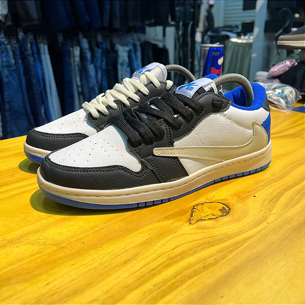 JORDAN 1 RETRO x FRAGMENT DESIGN x TRAVIS SCOTT LOW BLUE