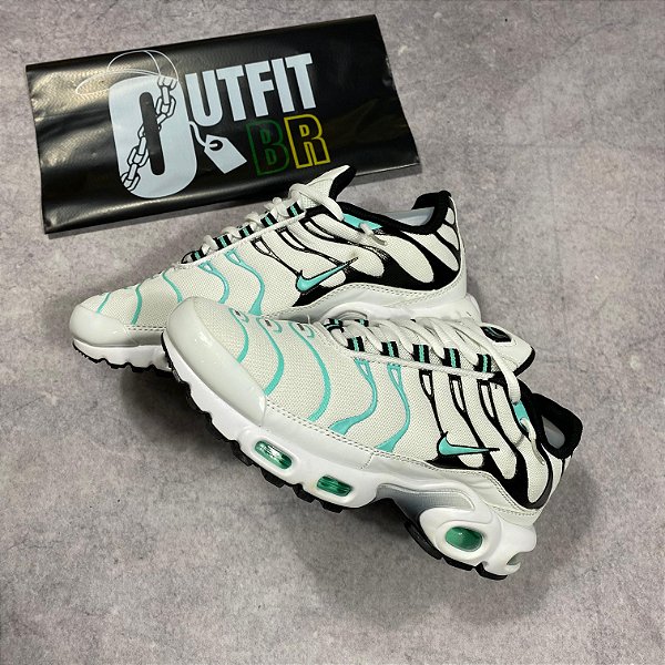 NIKE AIR MAX TN PLUS - TRIPLE BLACK