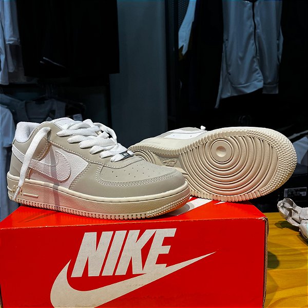 TÊNIS NIKE AIR FORCE 1 "CREAM"