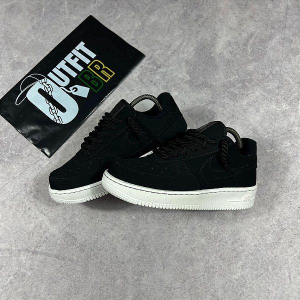 TÊNIS NIKE AIR FORCE 1 "BLACK NOBUK"