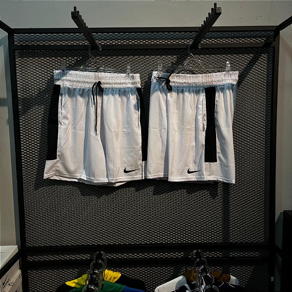 BERMUDA ESPORTIVA DRI-FIT NIKE 22