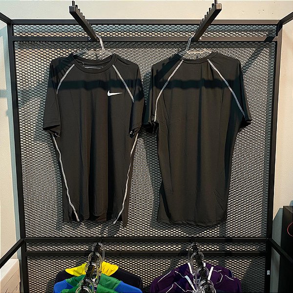 CAMISETA ESPORTIVA DRI-FIT NIKE UV COMPRESSÃO 6