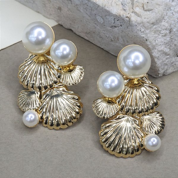 BRINCO MINI CONCHA C/ PÉROLA