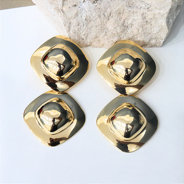 BRINCO GEOMÉTRICO SOBREPOSTO