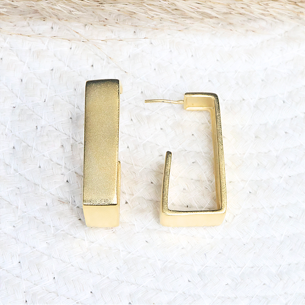 BRINCO ARGOLA RETANGULAR