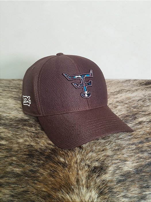 Boné Country Texas Farm Original Logo Camuflado Marrom