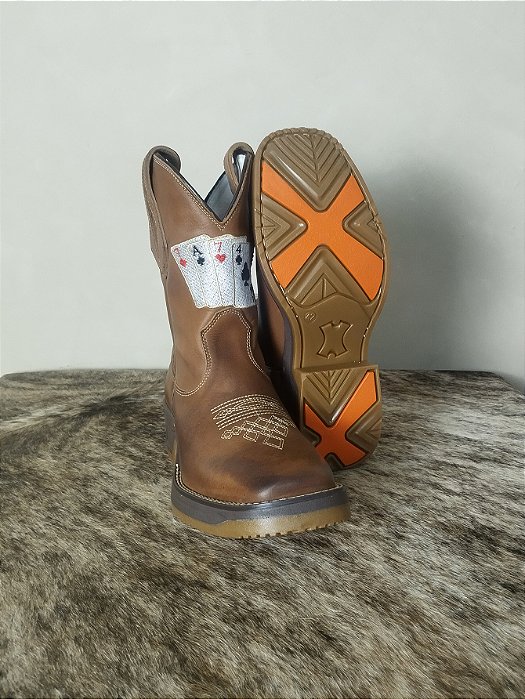Bota Texana Masculina Couro Cano Alto Solado Jump Baralho