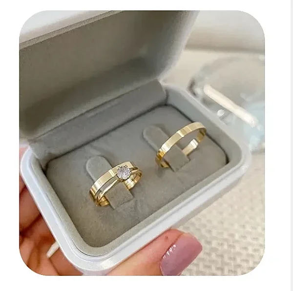 Par de Alianças Reta 2mm+ Solitario de brinde💍💎