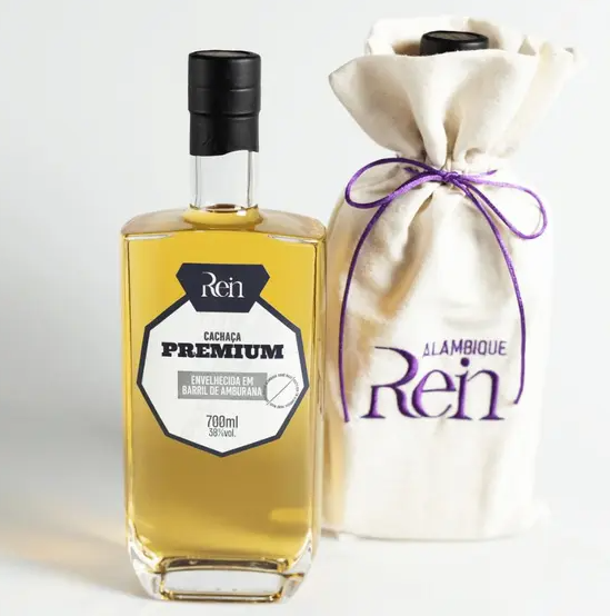 Cachaça Rein Premium Amburana 700ml