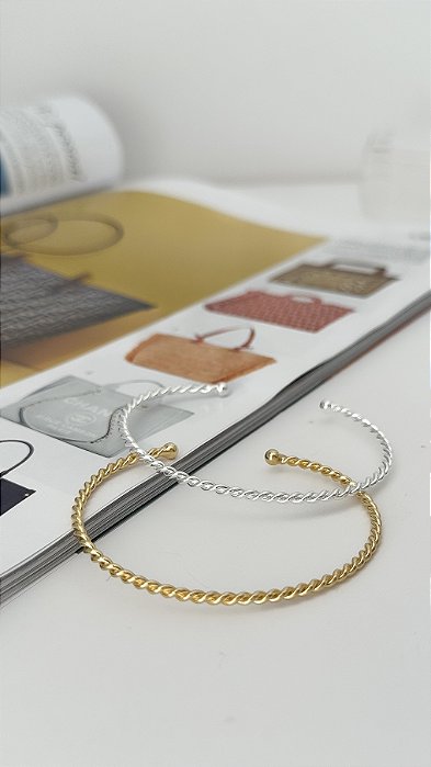 Bracelete torcido fino