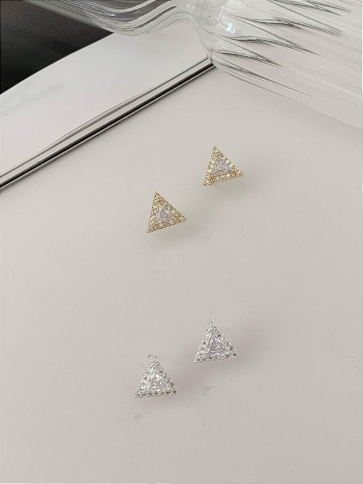 Brinco triangular com zircônia