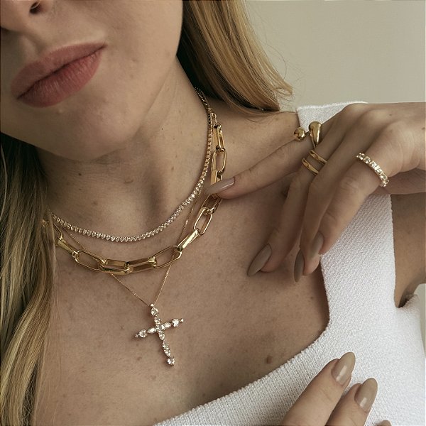 Colar Crucifixo com Zircônias