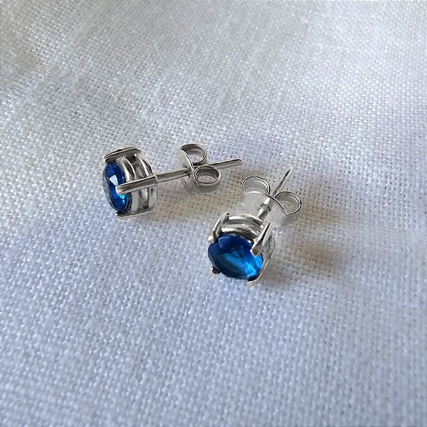 Brinco Solitário Azul Redondo - Prata