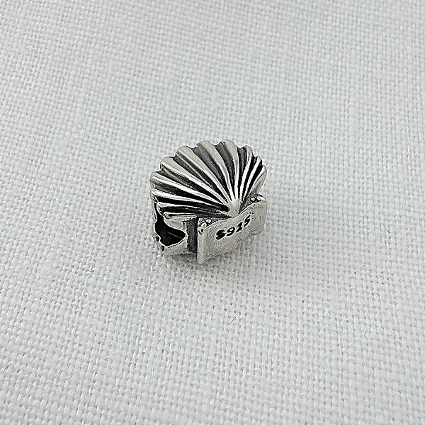 Berloque Separador Concha - Prata