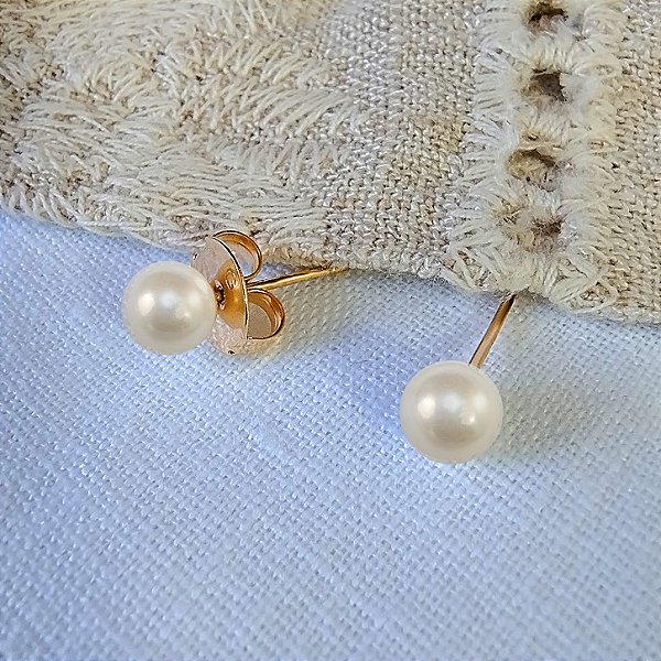 Brinco Pérola Média Solitária 8mm - Semijoia