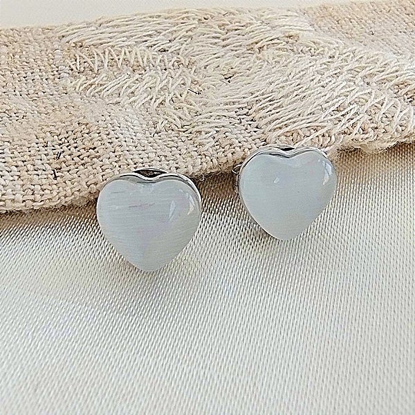 Brinco Coração Pedra Leite Ouro Branco - Semijoia