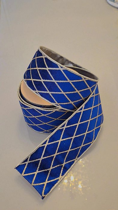Fita Decorativa de Veludo Azul Fundo dourado