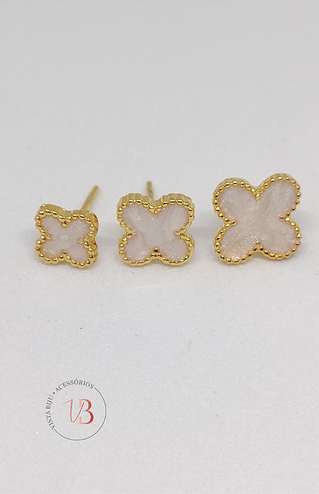 Brinco TRio Trevo Branco