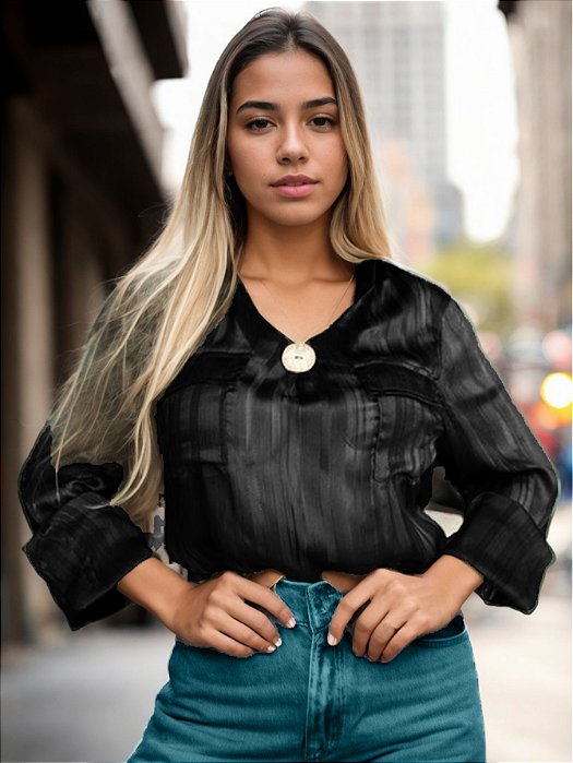 Blusa de Crepe Manga Longa com Botão Dourado
