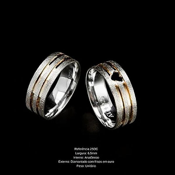Par de Alianças Namoro Prata 925 Garantia Eterna Da Prata Diamantada com Frisos em ouro