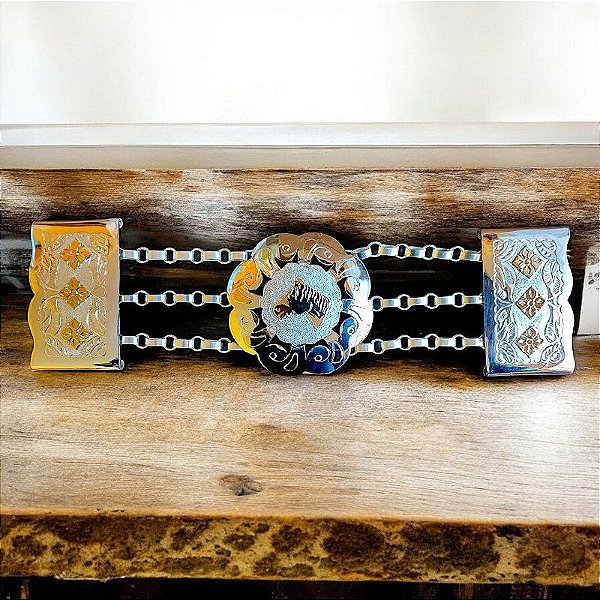 Florão de Rastra  prata 600  e  Cavalo Crioulo em  ouro 12k