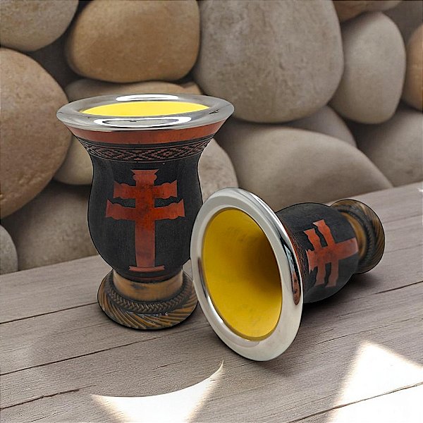 Cuia Chimarrão Com Pé tradicional Cruz Missioneira Bocal inox